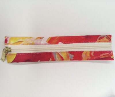 Lapicera larga - Flores rojas y amarillo